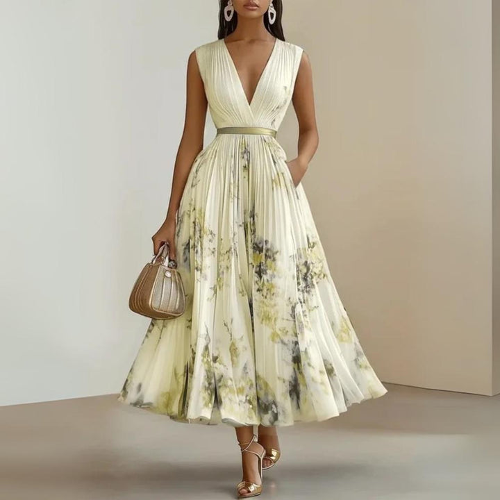 Mariana | Pleated Sleeveless Maxi