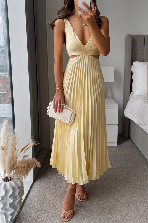 Caroline | Elegant V-Neck Pleated Skirt Dress for Women