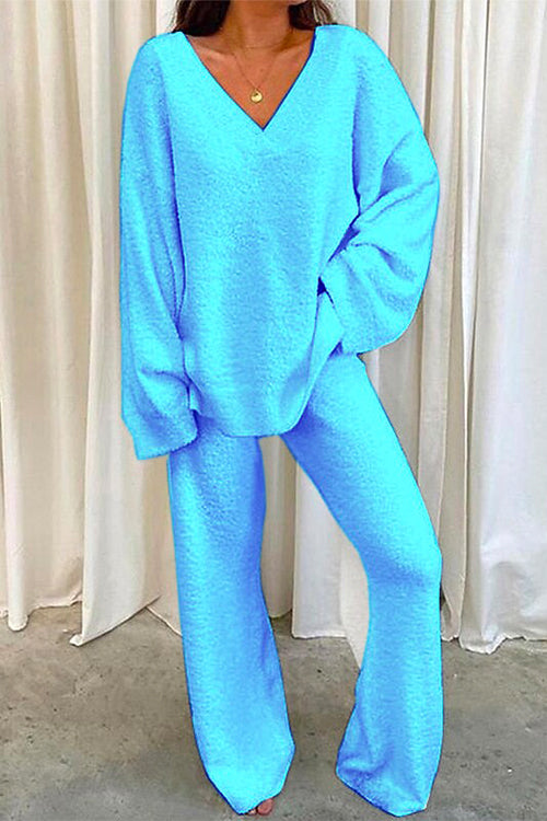 Emerson | Women's V-Neck Sweater & Wide-Leg Pant Set