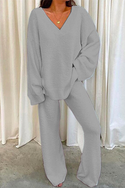 Emerson | Women's V-Neck Sweater & Wide-Leg Pant Set