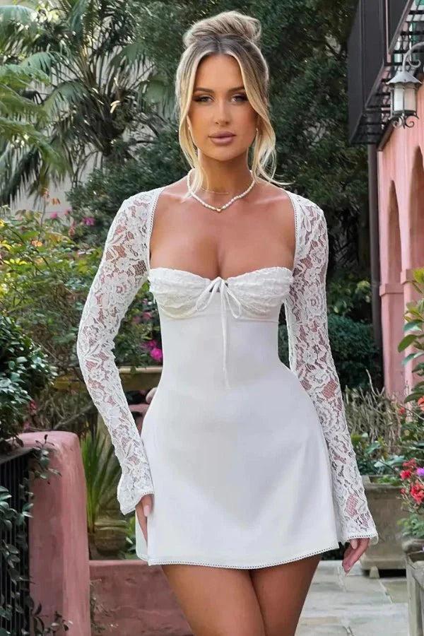 Louise | Lace Charm