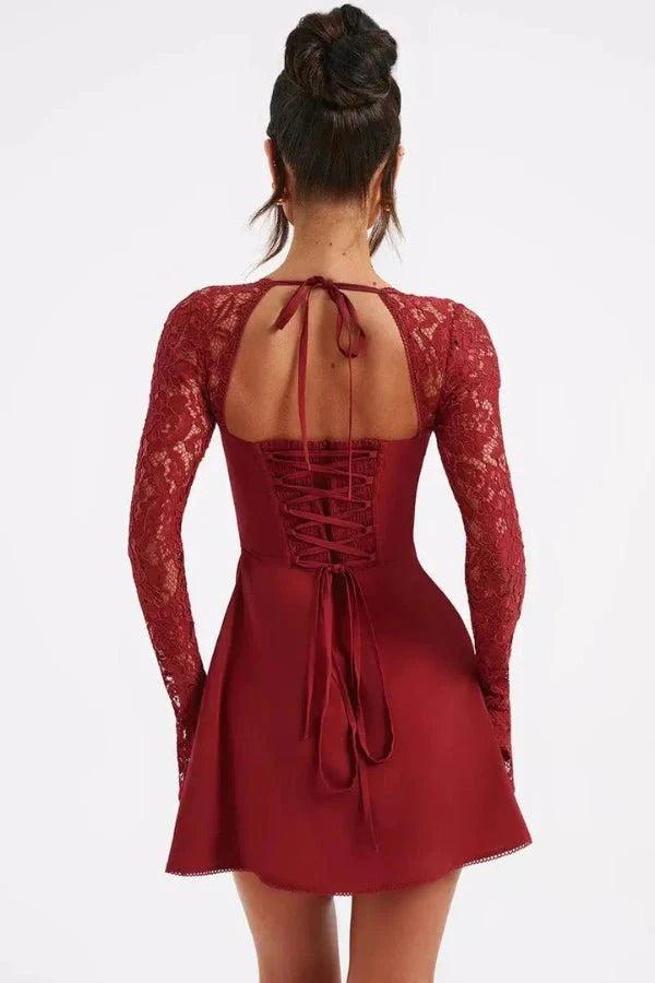 Louise | Lace Charm