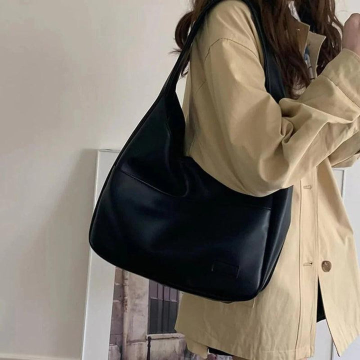 Erin | Akari Hobo Bag