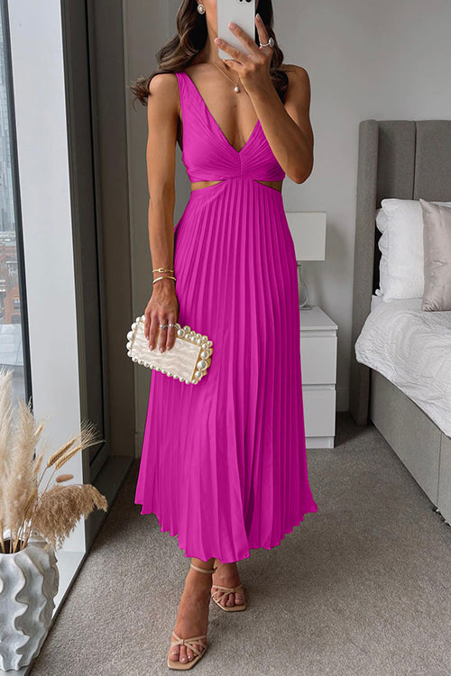 Caroline | Elegant V-Neck Pleated Skirt Dress for Women