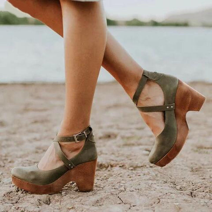Teresa | Elegant Wedge Heels with Closed Toe & Ankle Strap