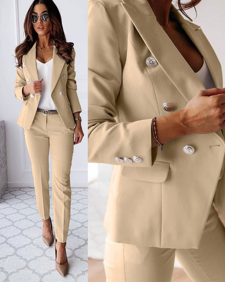 Chloe | Women's Slim Fit Double-Breasted Suit with Buttons
