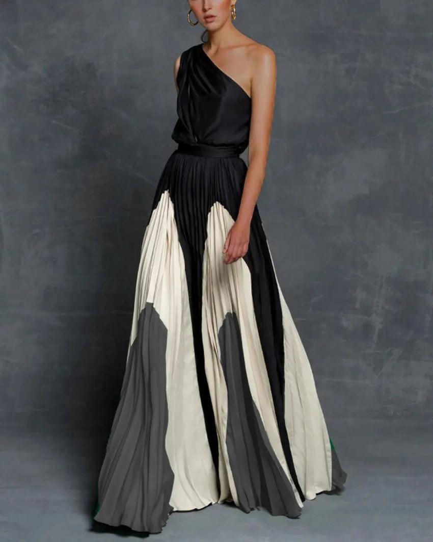 Charlotte | Maxi Dress with Stylish Shoulder Design