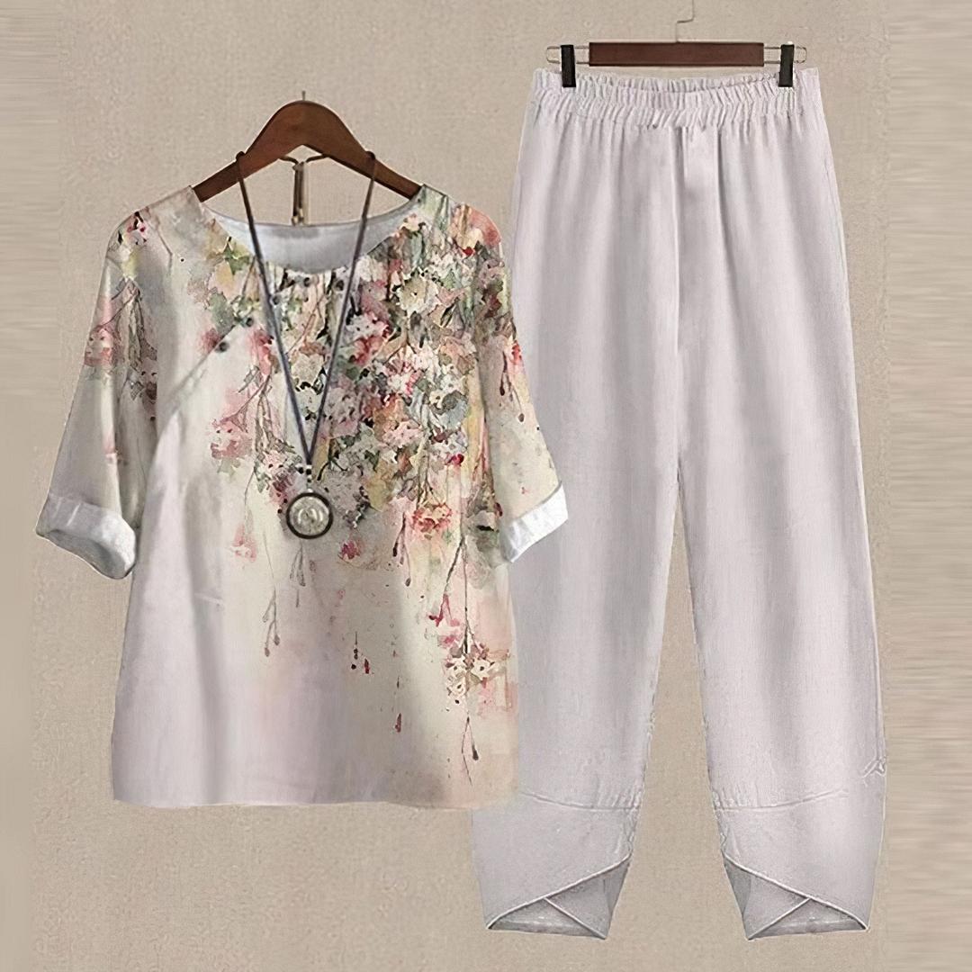 Kaylee | Perfectly Comfortable Elegant Floral 2 Piece Set