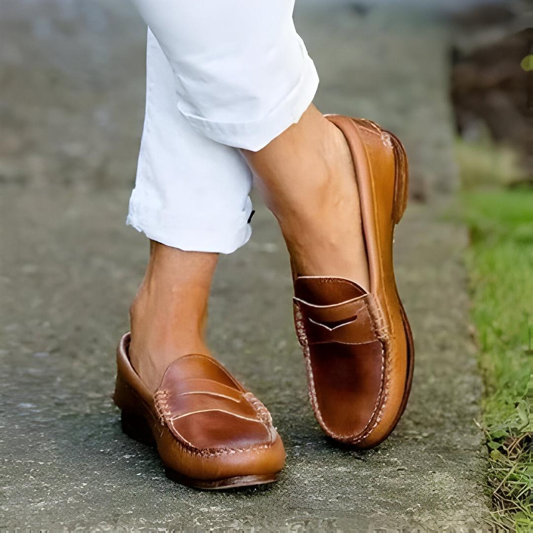 Avery | Women’s Vintage Slip-On Loafers